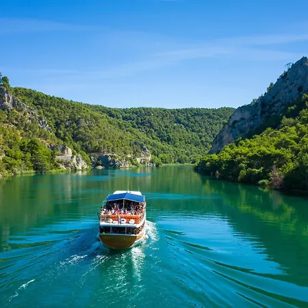 Apartman In - Sibenik Riviera 35182 *