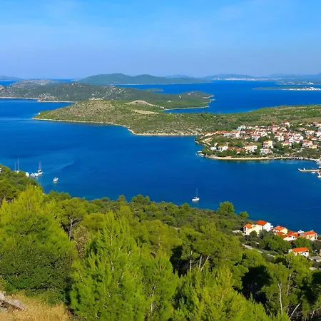 In - Sibenik Riviera 35182 *
