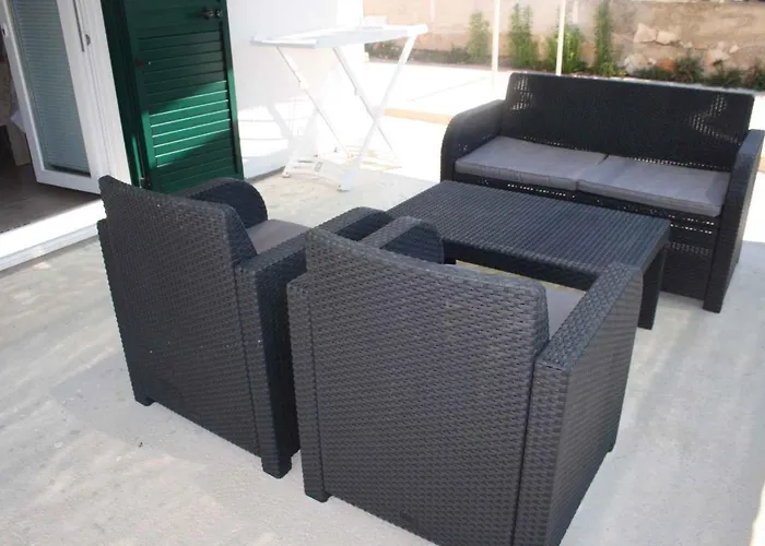 In - Sibenik Riviera 35182 *