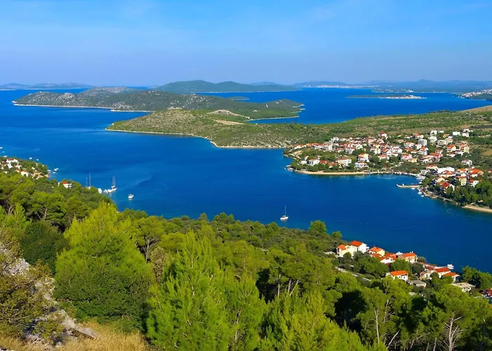 In - Sibenik Riviera 35182 *